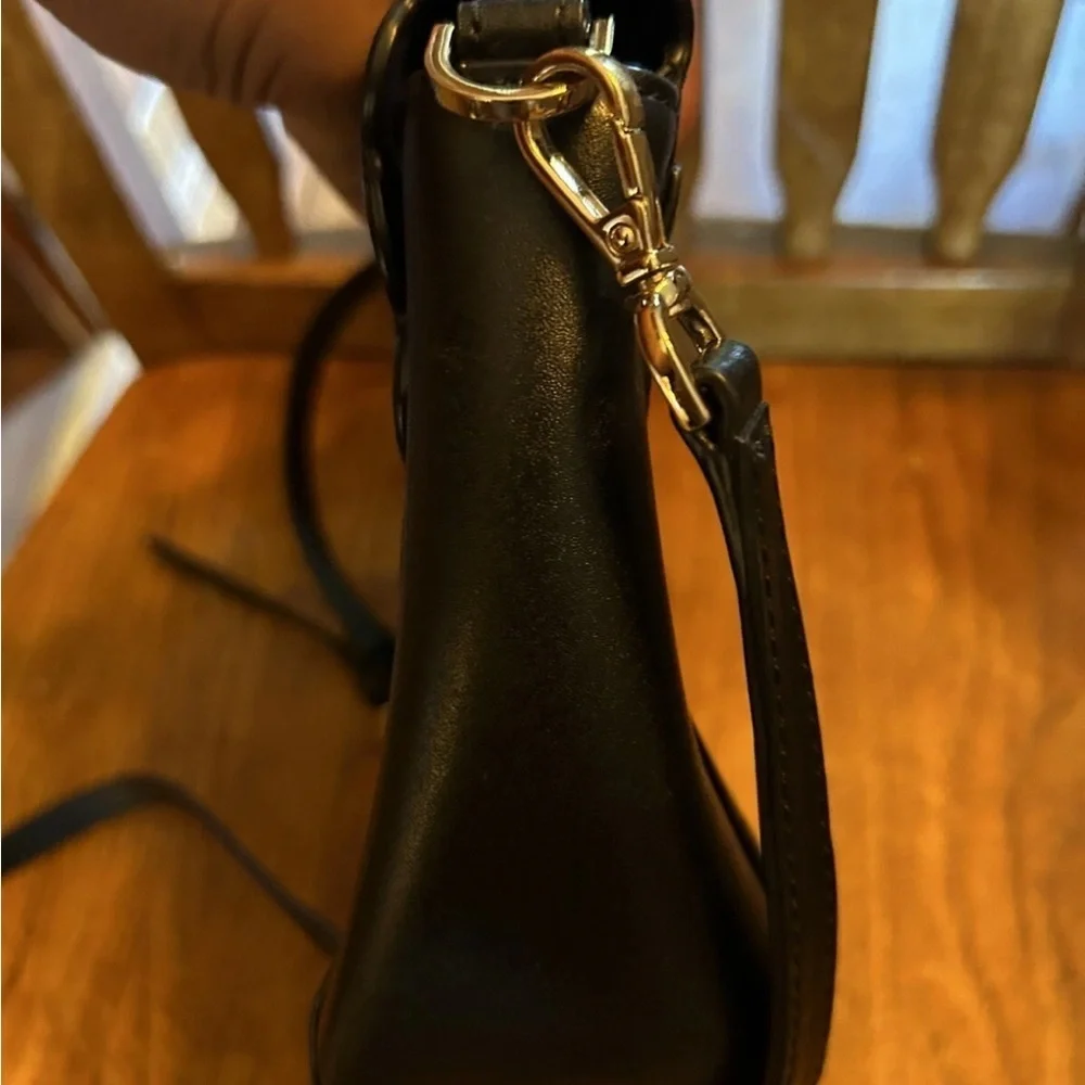 Michael Kors used logo perfect